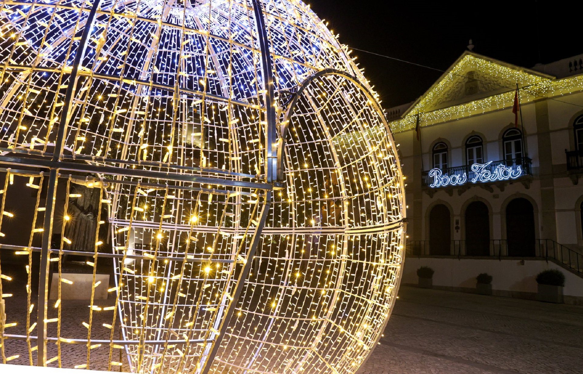 Caminhadas Noturnas mostram Alcácer do Sal sob o brilho das luzes de Natal