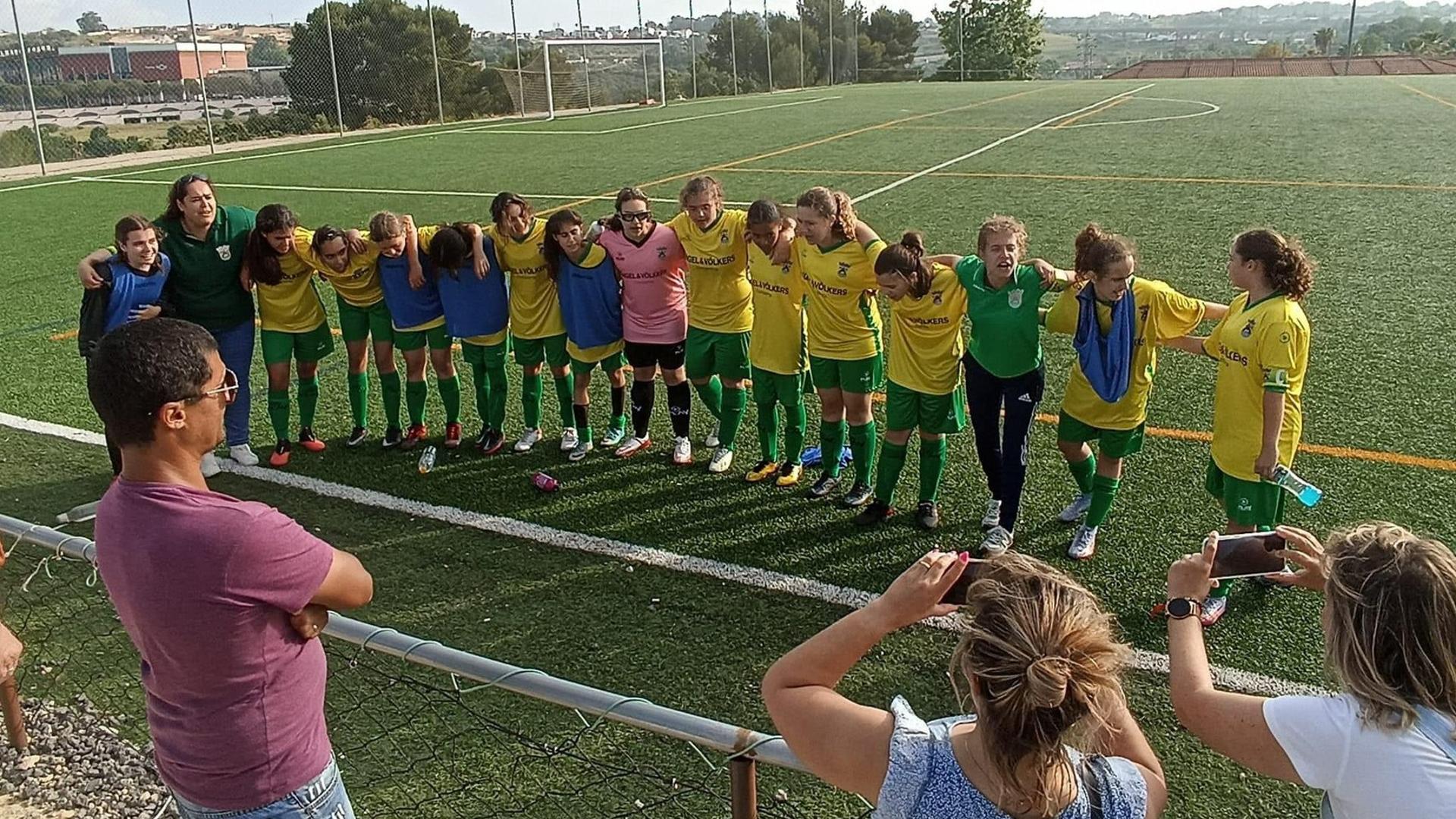 Equipa feminina Sub-15 do ACA joga para Taça da Associação de Futebol de Setubal