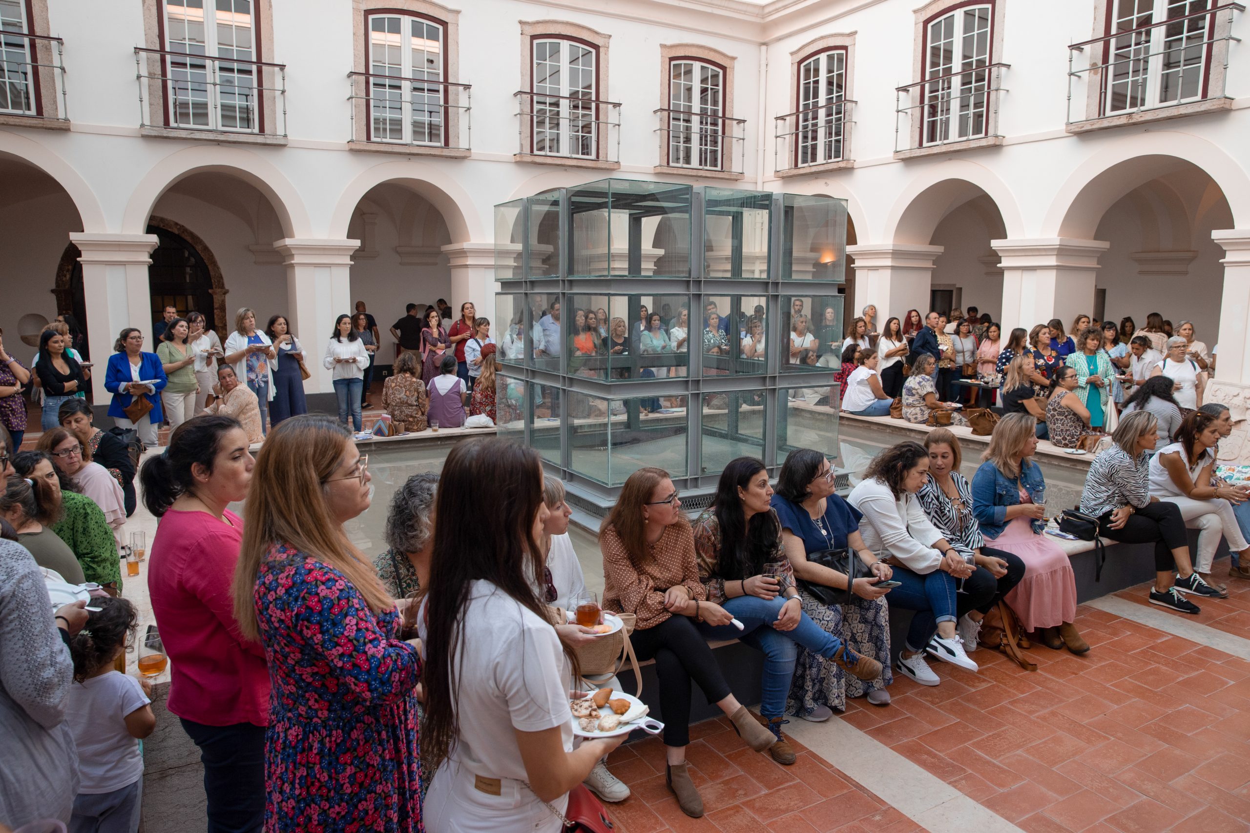 Câmara Municipal promoveu receção à comunidade educativa na Pousada D. Afonso II