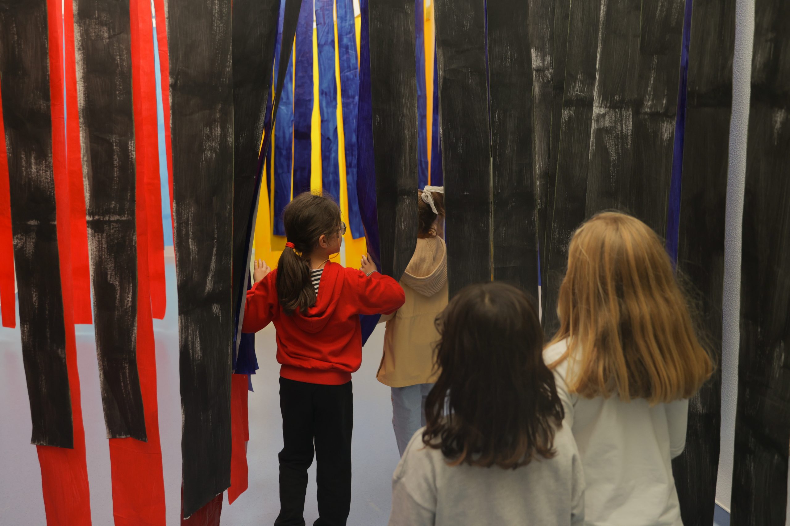 Oficina da Criança desenvolve exposição para assinalar 33º aniversário da Convenção sobre ...