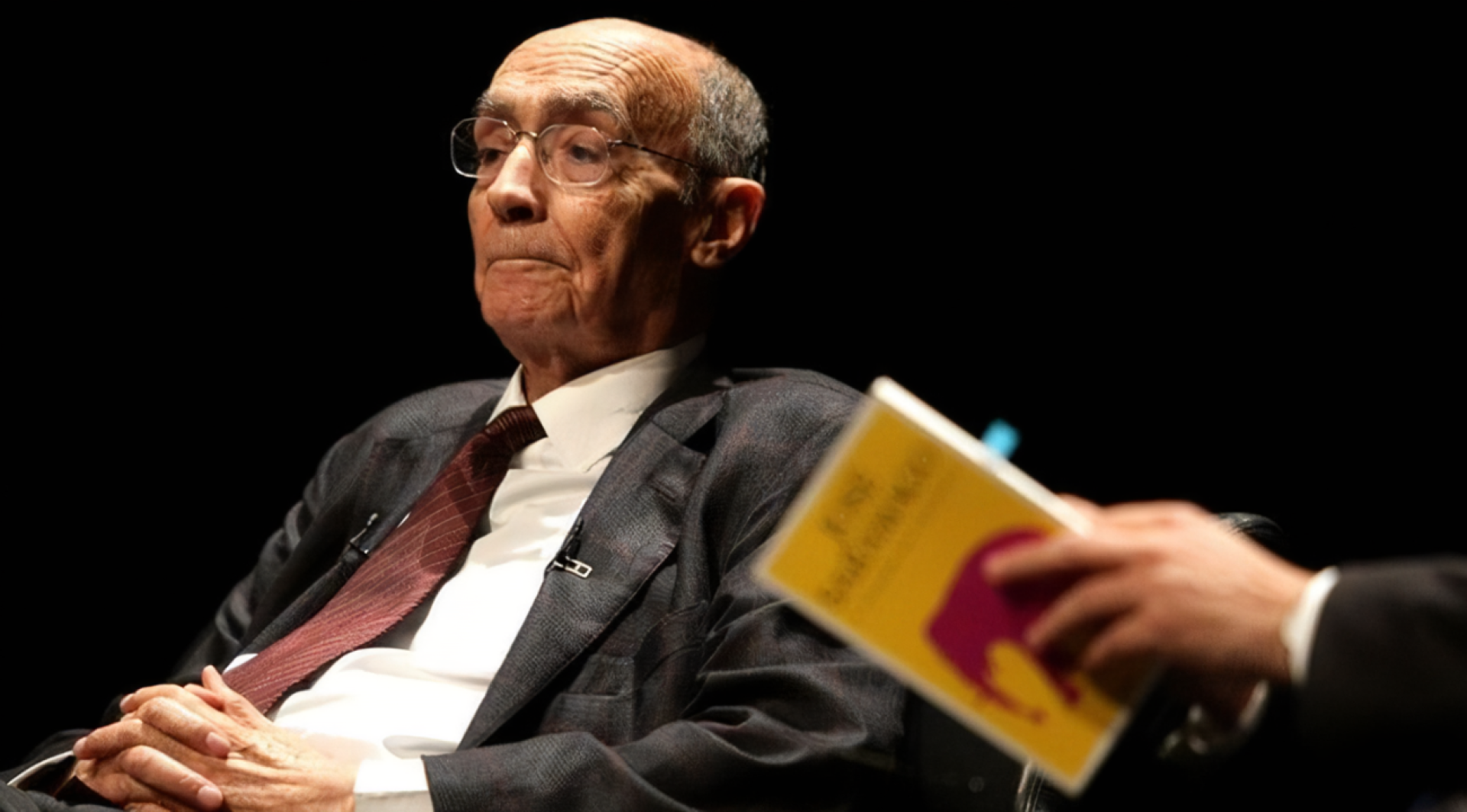 Centenário do aniversário José Saramago comemorado pela Biblioteca Municipal