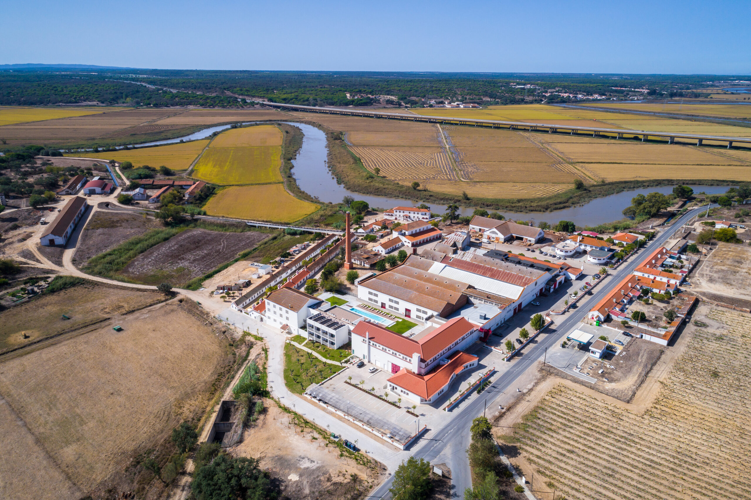 Herdade da Barrosinha em destaque na revista Grandes Escolhas de dezembro de 2022