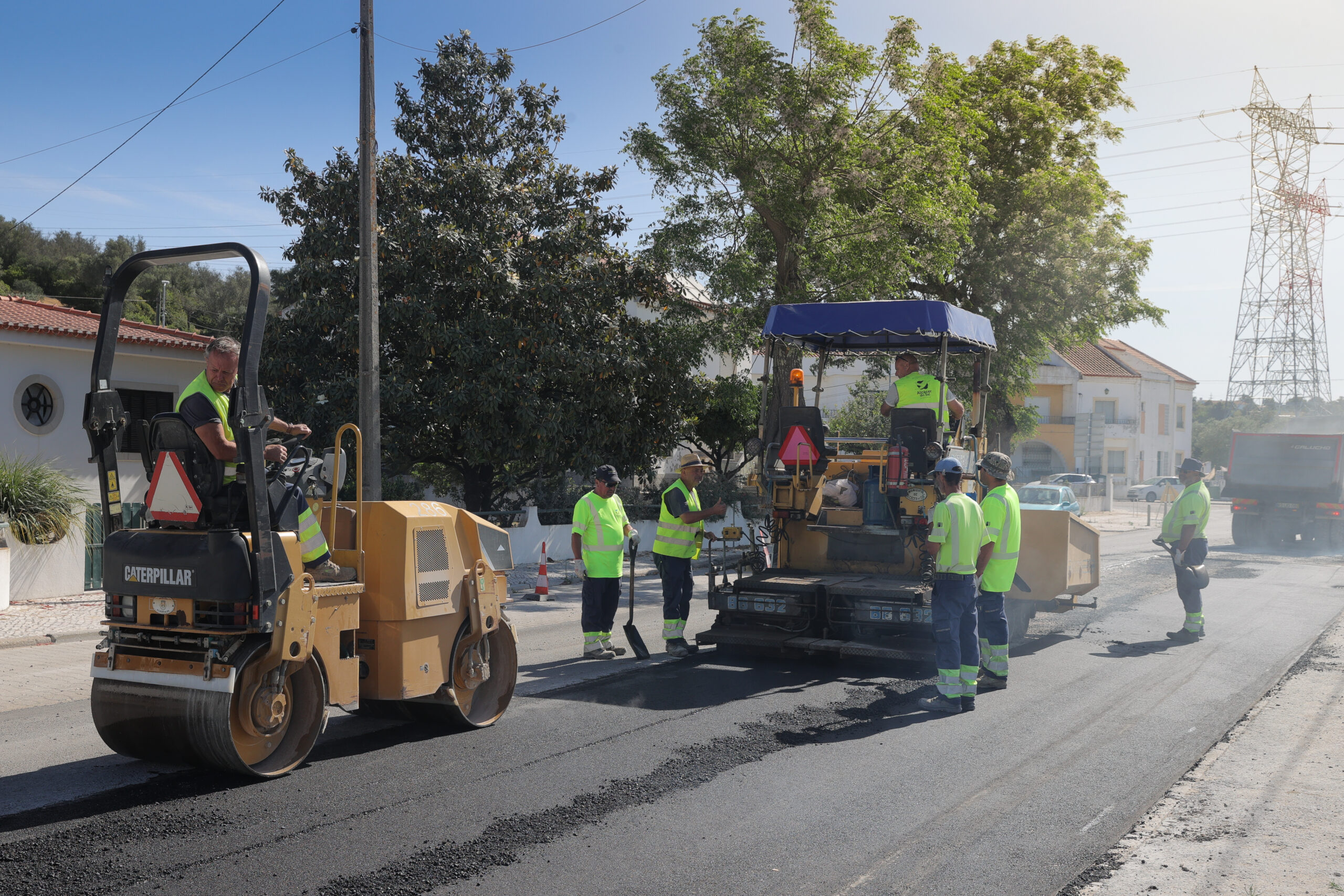 Equipa de Rede Viária da Câmara Municipal concluiu intervenções na Rua do Cabo da Vila