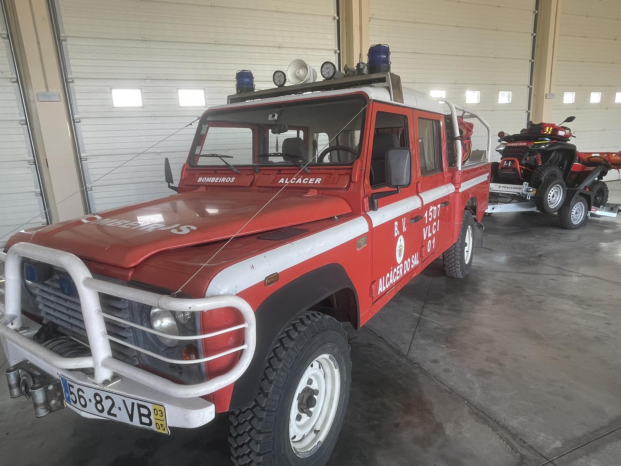 Município reforça meios dos Bombeiros Mistos de Alcácer do Sal com oferta de moto-quatro