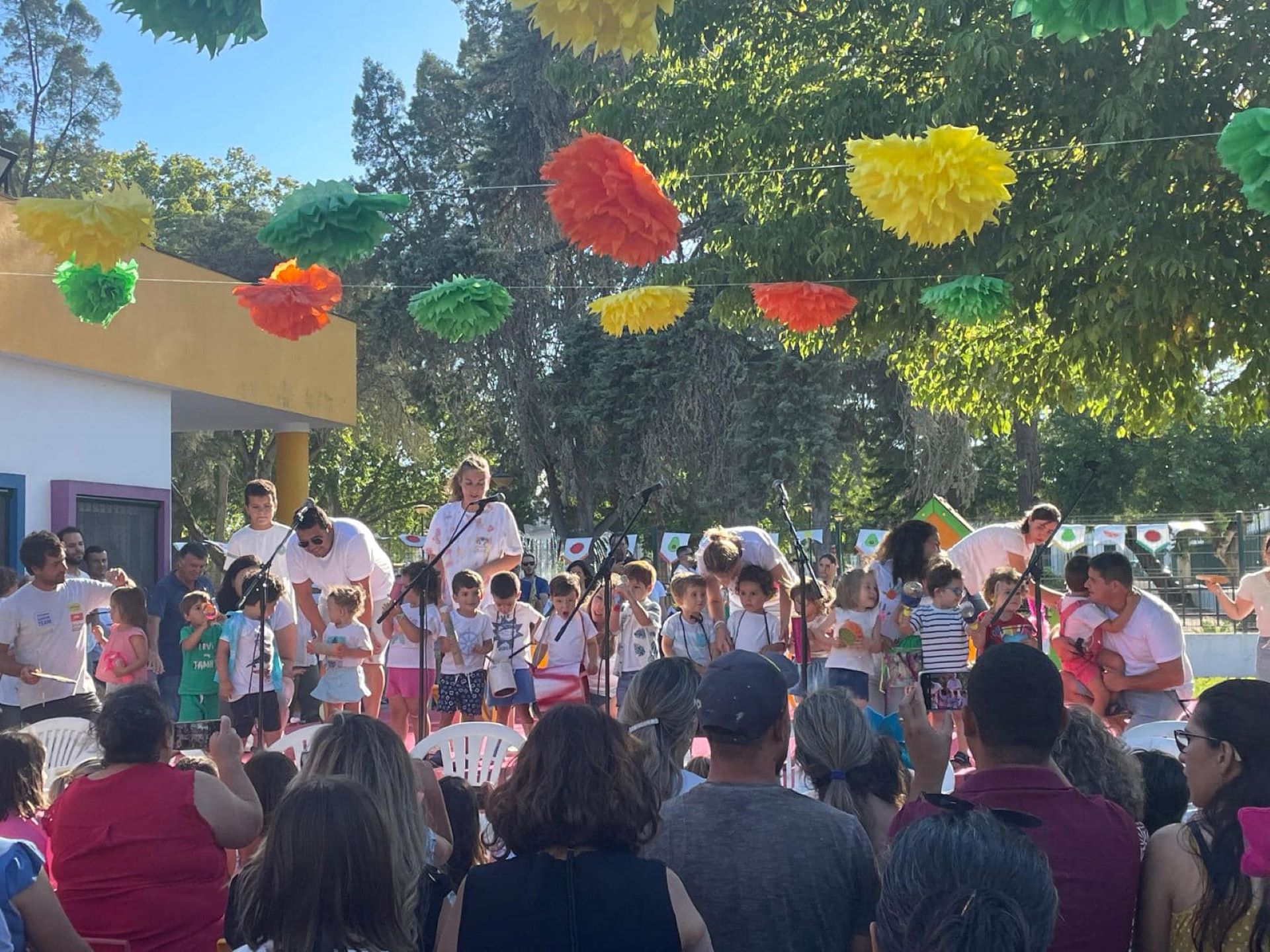 Muita alegria e animação na Festa de Final de Ano do Centro Infantil de Alcácer do Sal –...