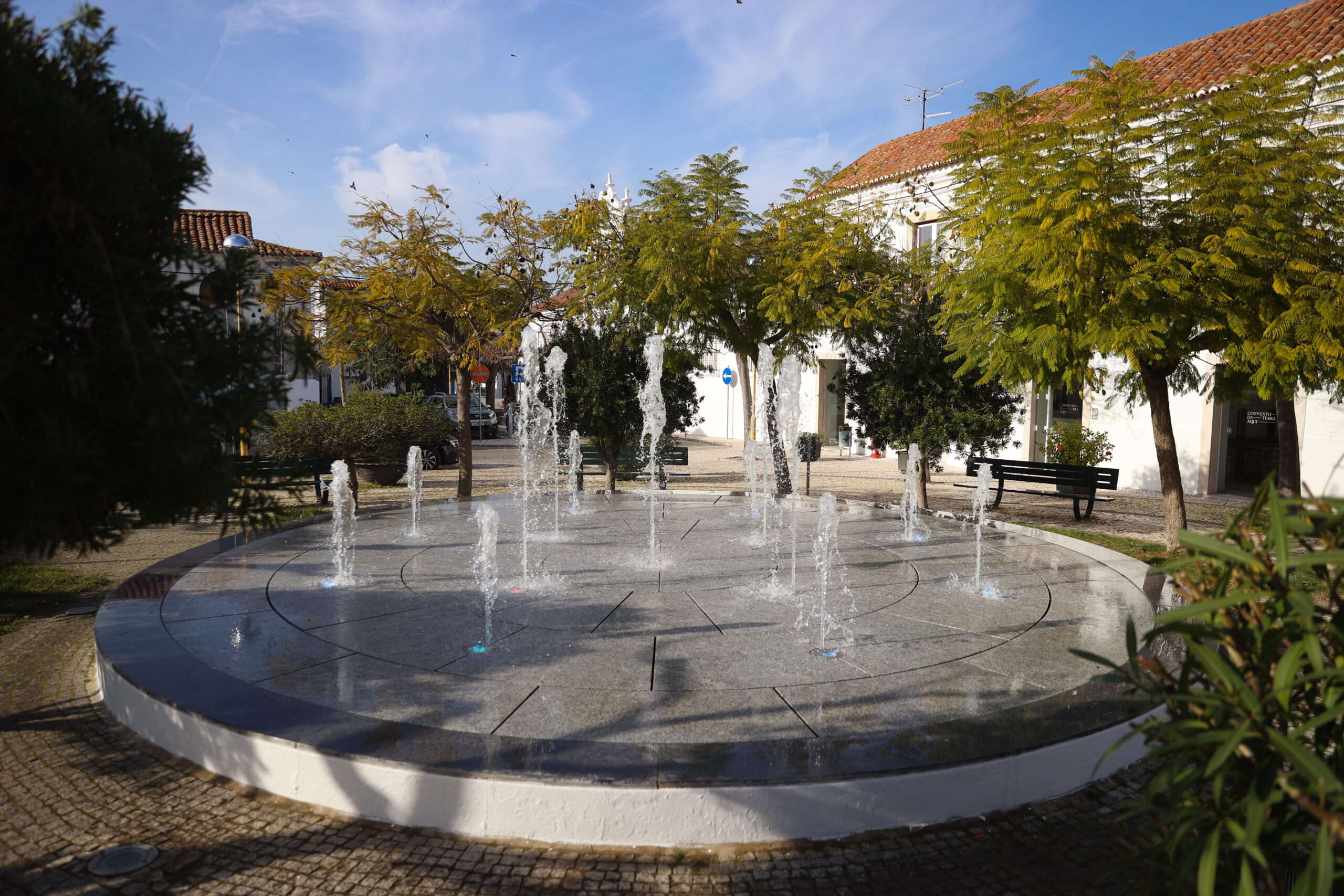 Praça Bernardim Ribeiro no Torrão tem nova fonte