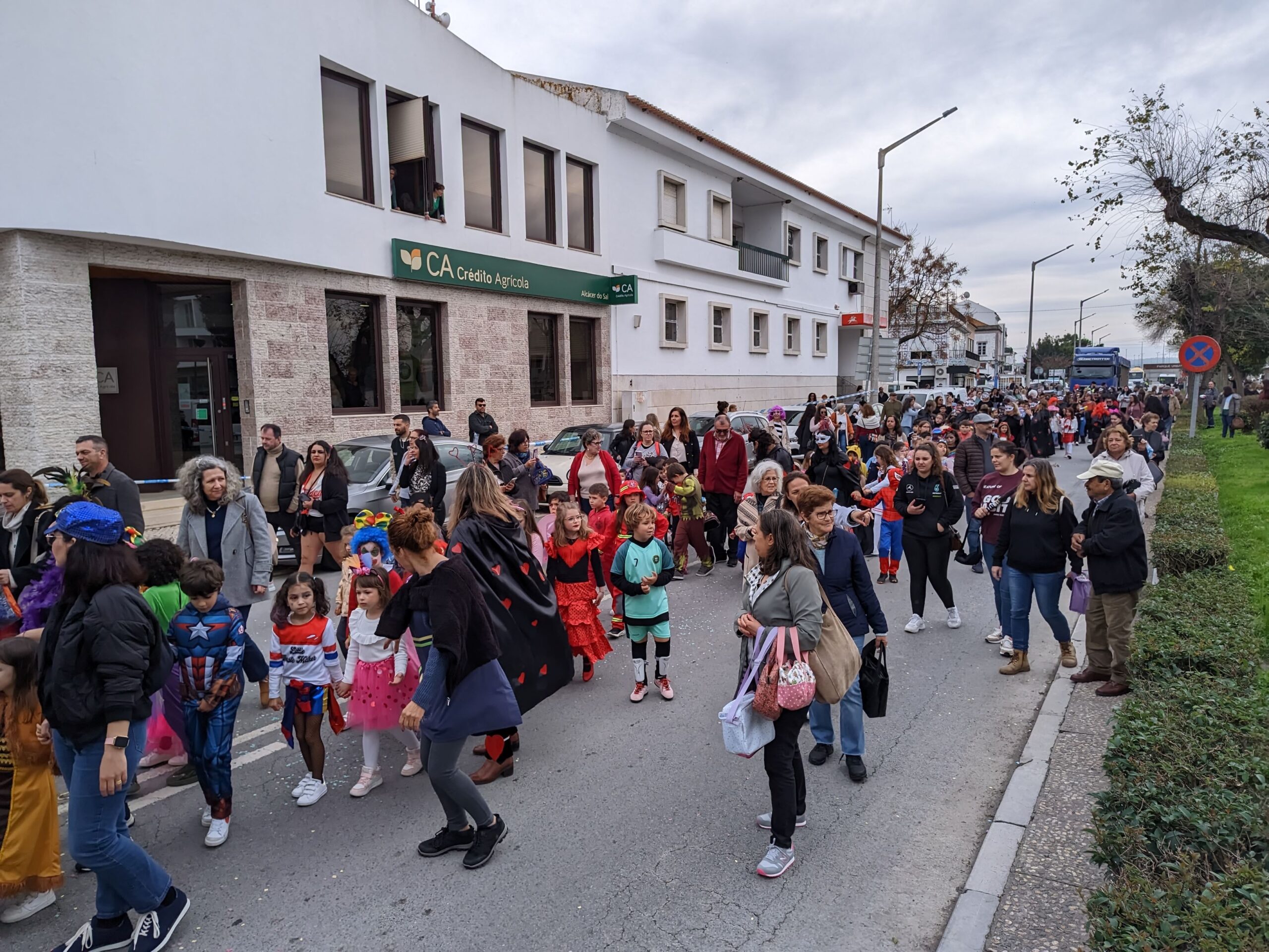 Avenida dos Aviadores em clima de grande festa com o Desfile de Carnaval das Escolas 2024