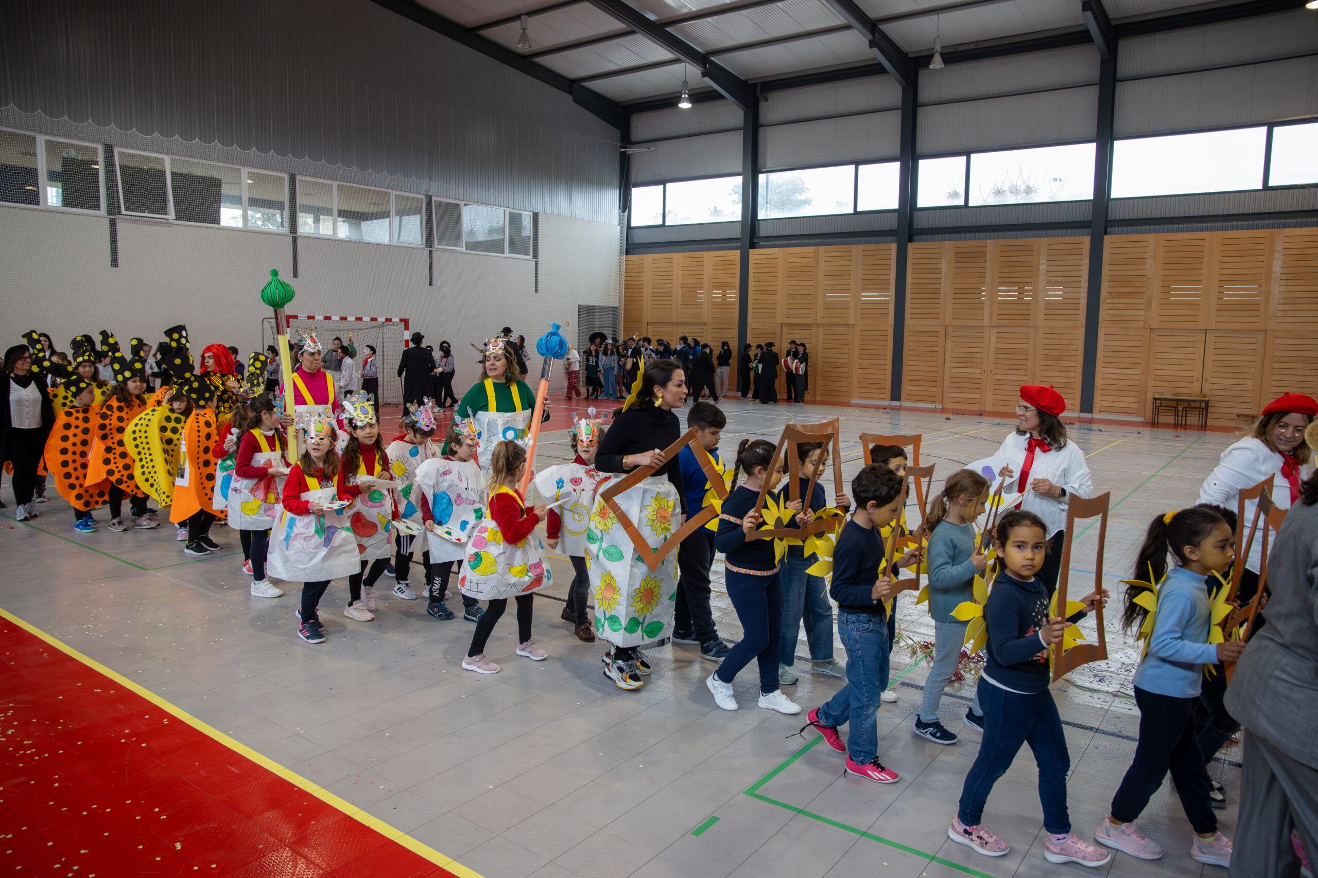 2025-02-28-Carnaval das Escolas-Torrão (10)