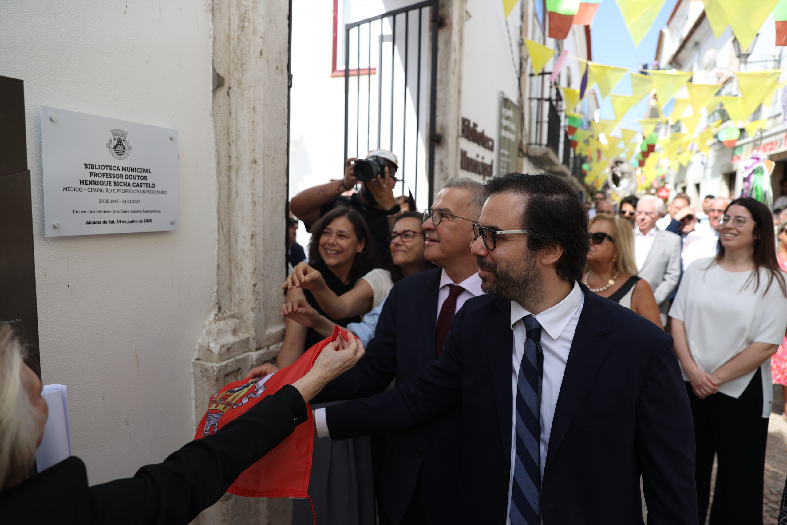 Cerimónia de atribuição do nome Professor Doutor Henrique Bicha Castelo à Biblioteca Municipal