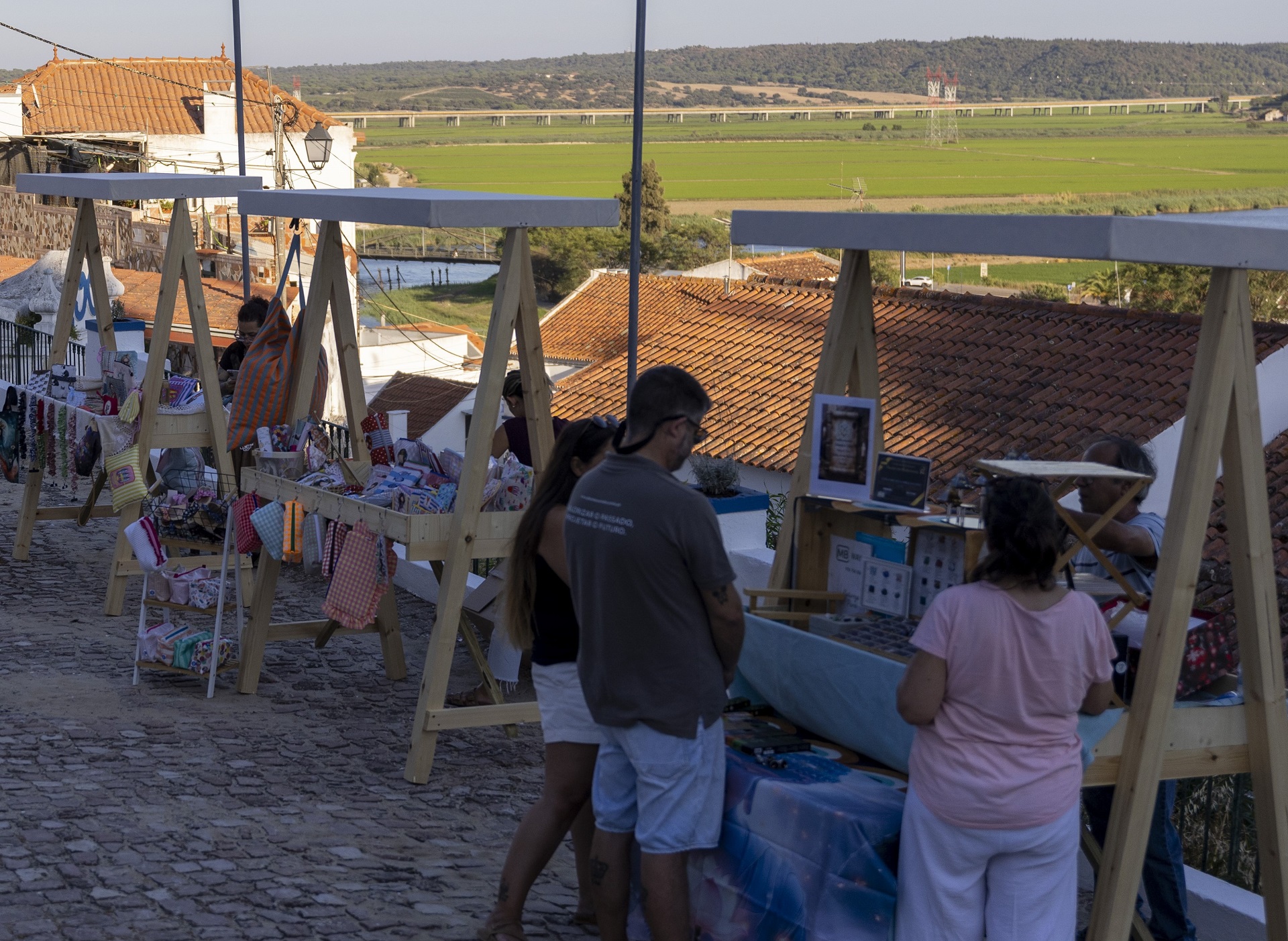 2026-08-01-Mercadinho ao Miradouro