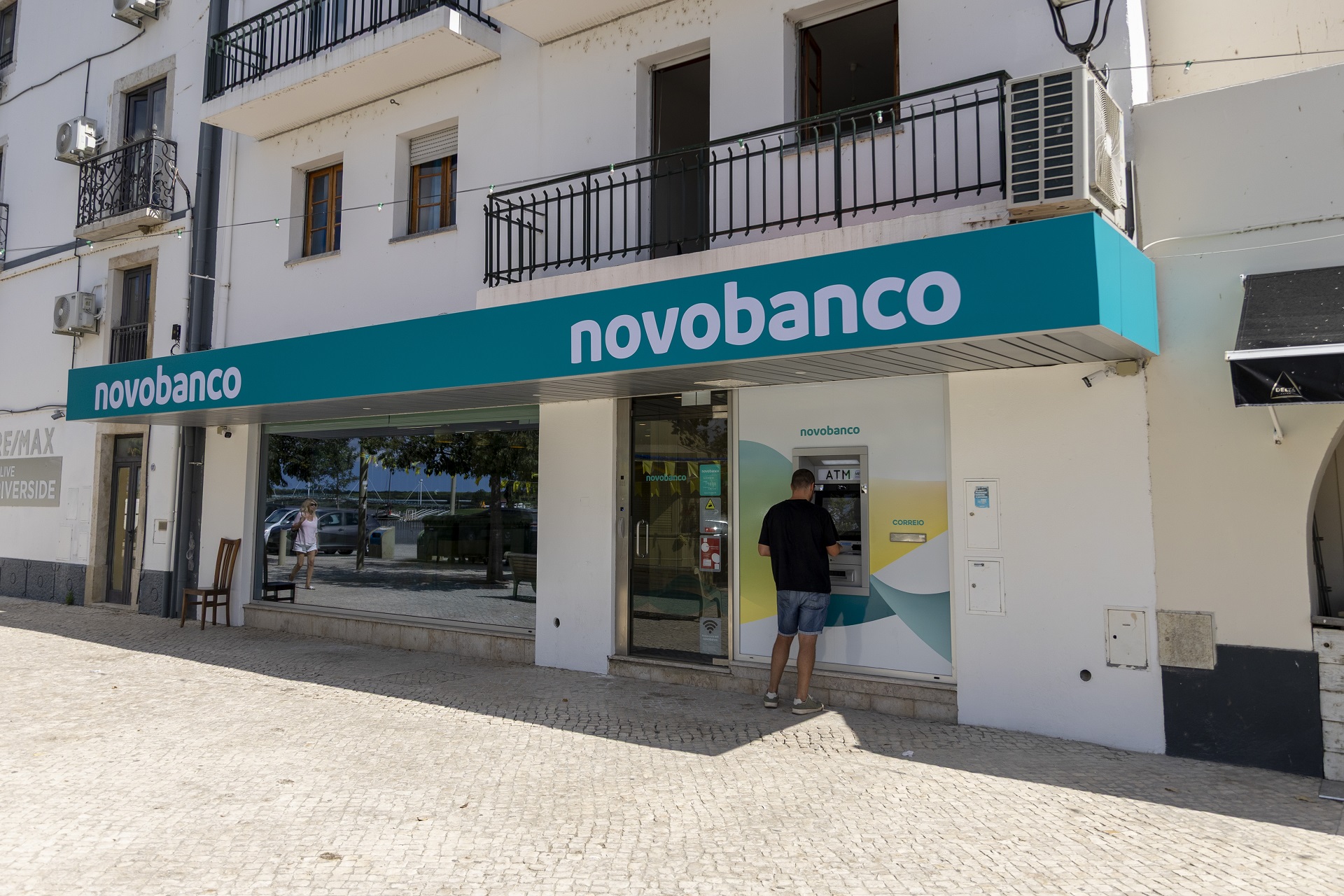 novo banco - largo luís de camões