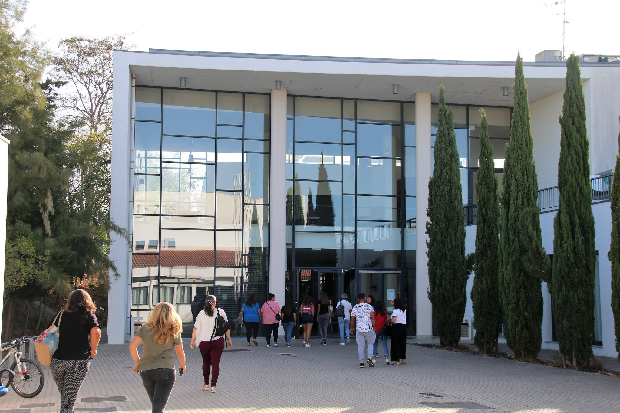 Município vai atribuir bolsas de estudo a estudantes do Ensino Superior