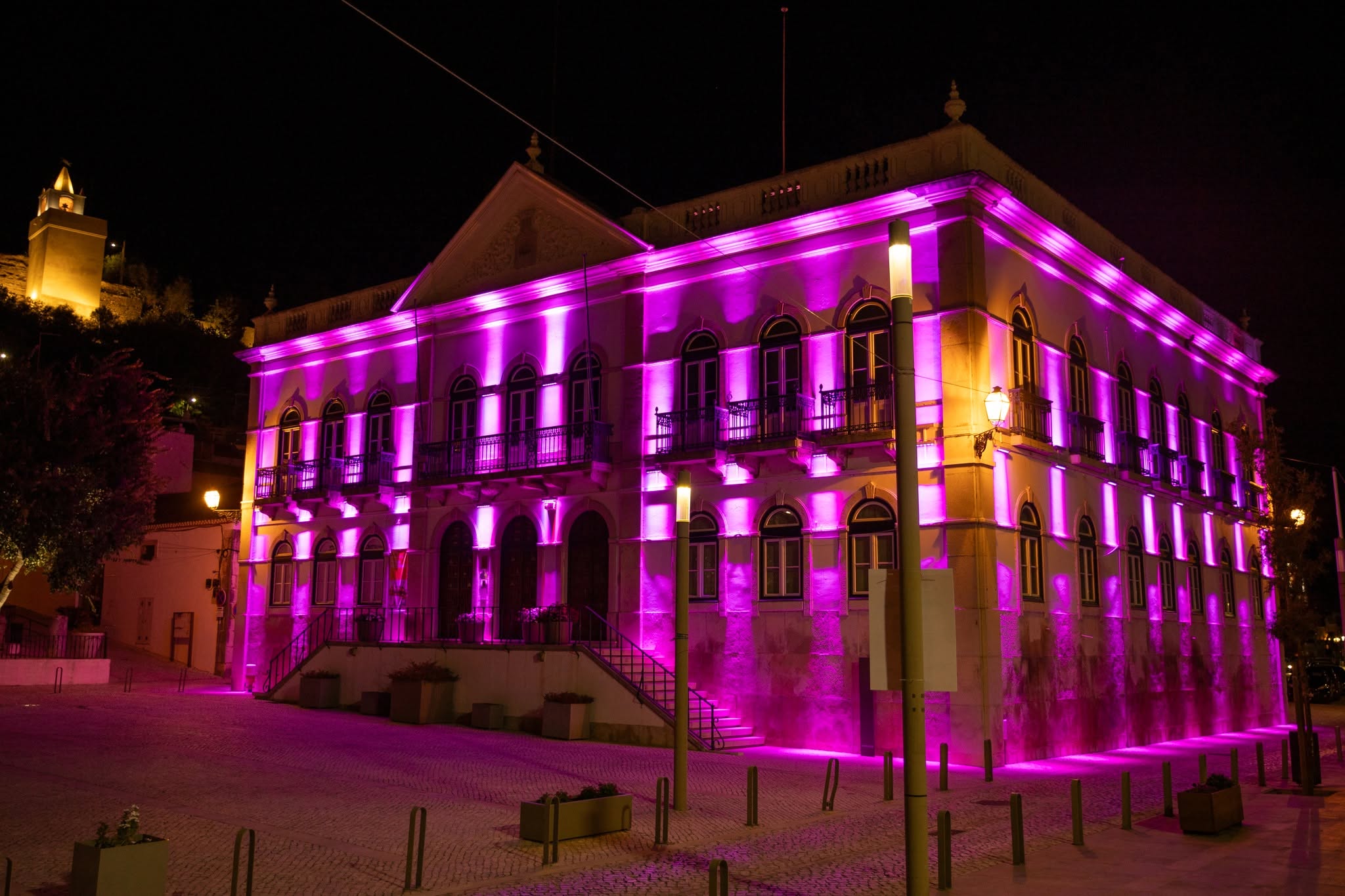 câmara paços do concelho outubro rosa